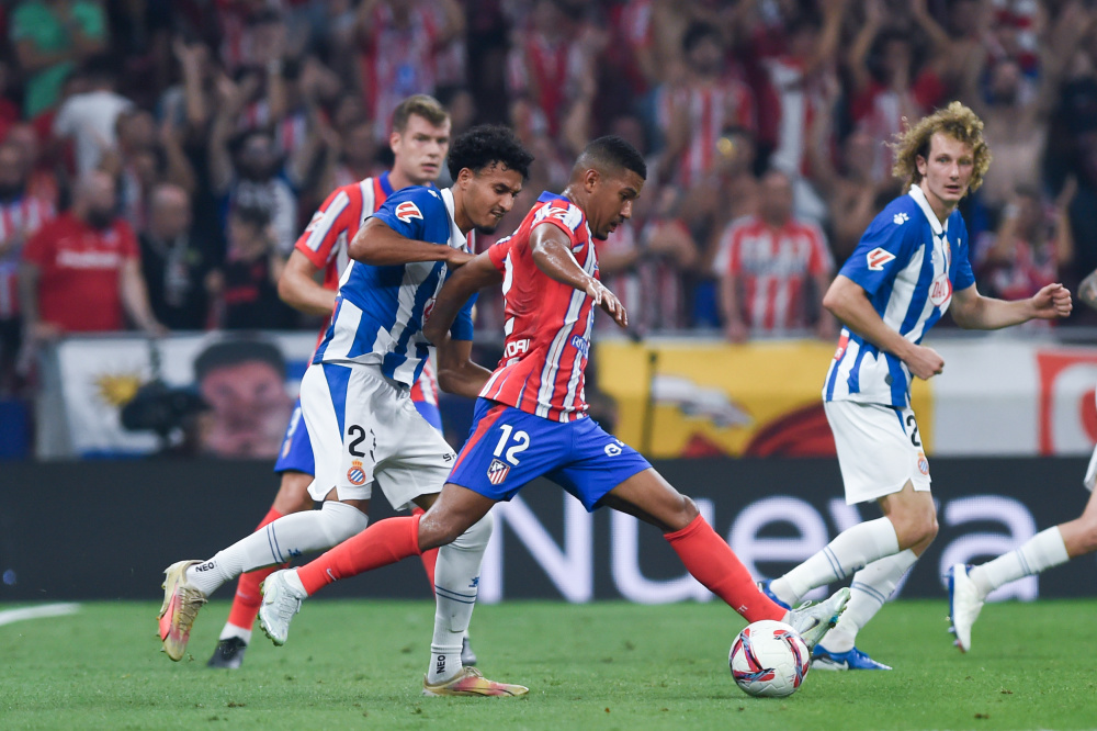 美洲杯男篮上演激烈对攻