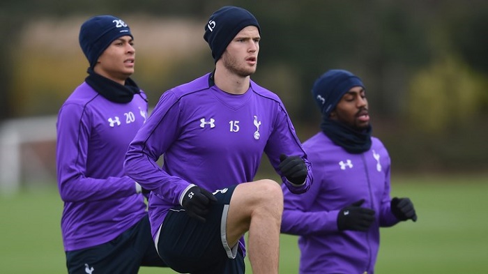 足球报：李新翔脚踝韧带轻伤伤停2周，加布里埃尔还无法合练