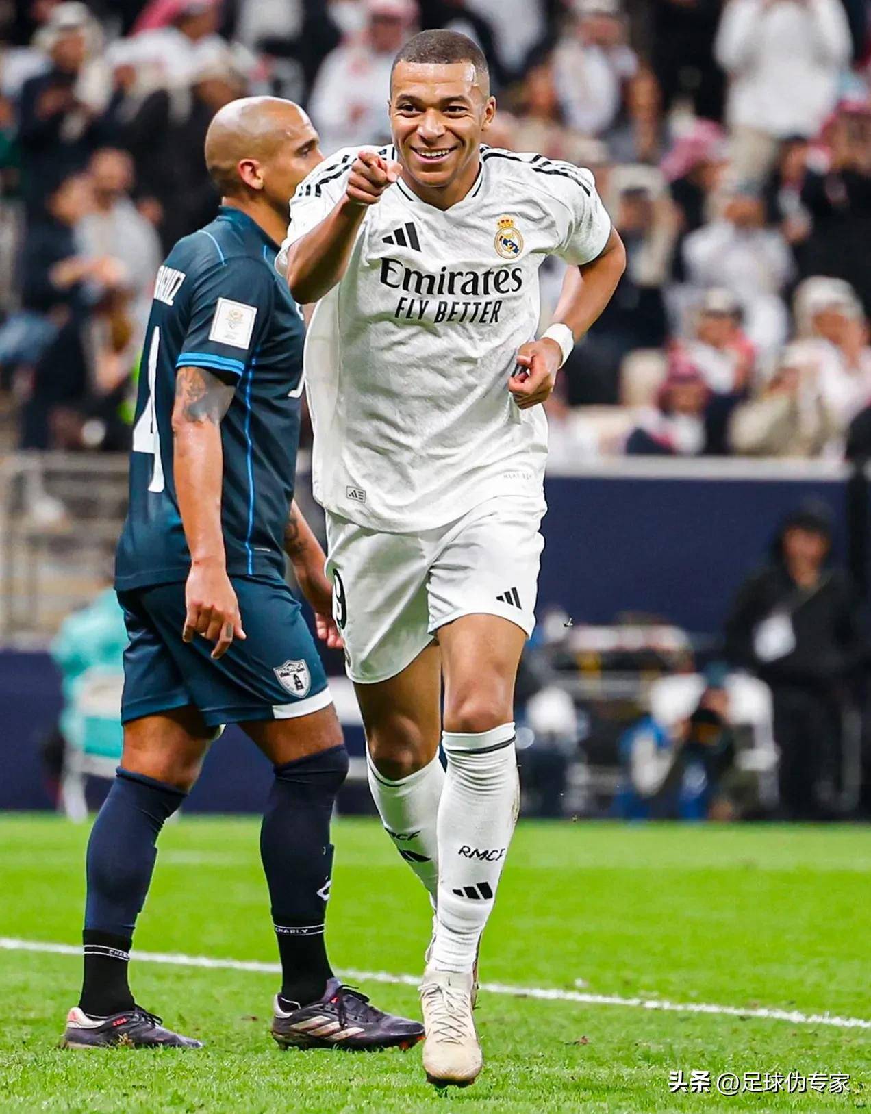 76场比赛10个帽子戏法，凯恩帽子戏法数来到德甲历史第五