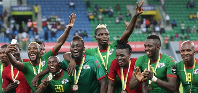 冬窗加盟米兰？罗马诺：莱万不会在1月离开巴萨