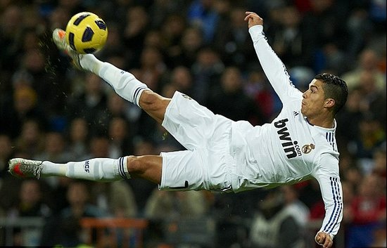 斯基拉：桑托斯在推进内马尔的续约，俱乐部有信心留下他